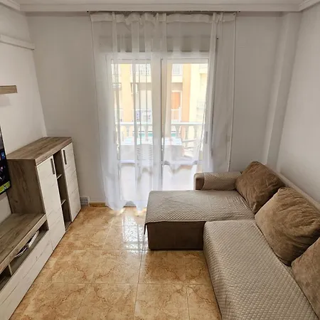 San Pascual With 3 Bedrooms And A Swimming Pool *